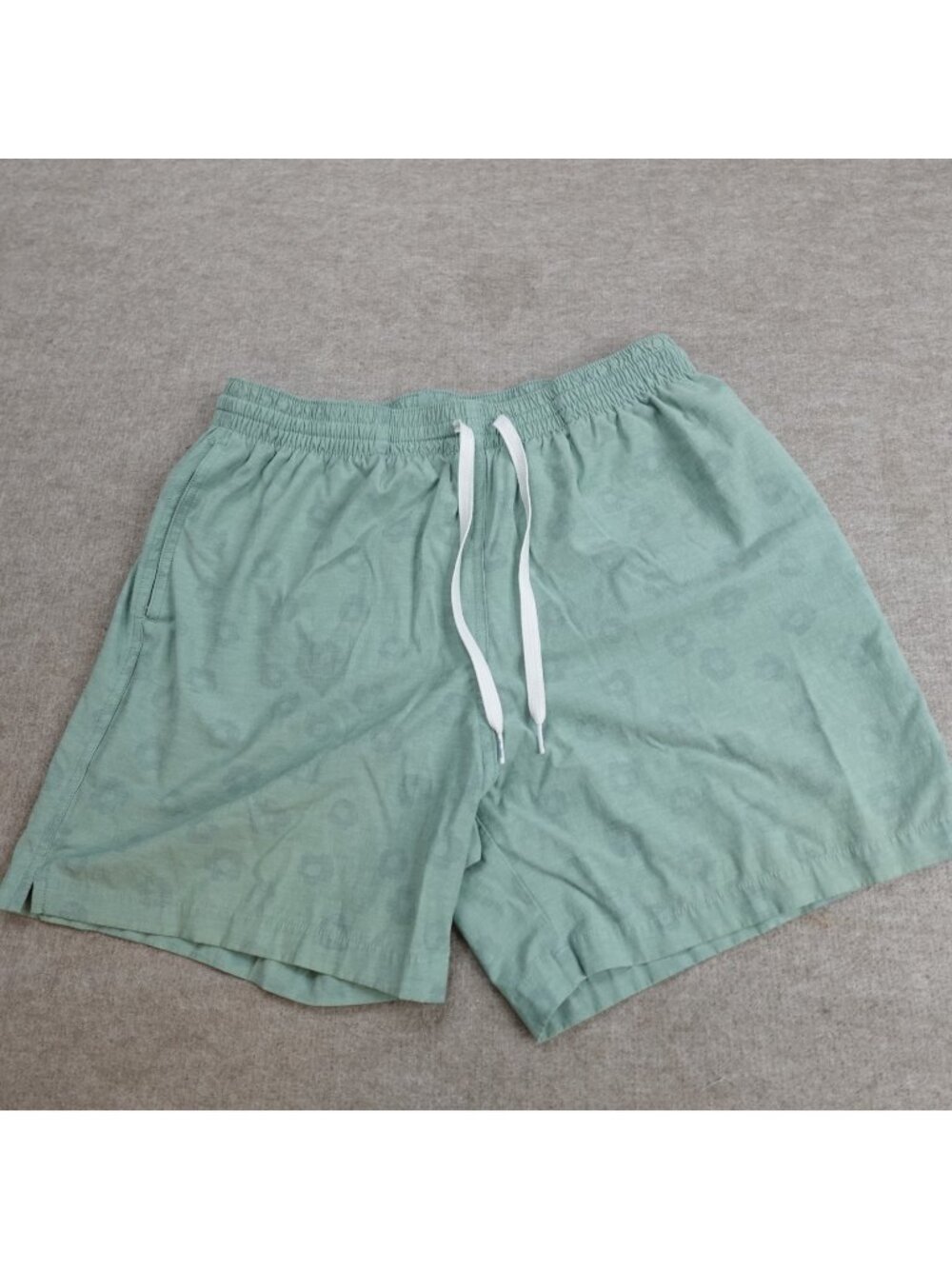 Chubbies Mens Shorts Large Green Blue Hybrid Floral Print All Over Lined 5" in